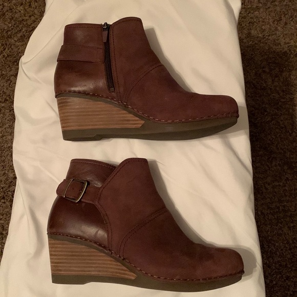 Dansko Shoes - Dansko Shirley boots size 40 EU 9.5/10 US